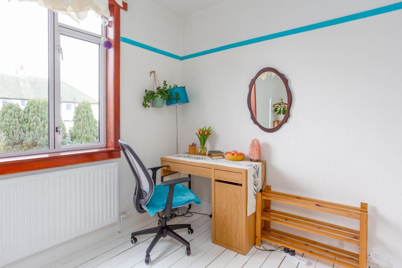 Bright & Spacious Double Room With Garden View- Close To Airport & City Centre Édimbourg Extérieur photo